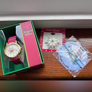 Lot Gold Snowflake Dial Watch Red Plaid Strap, Snowflake Brooch, And Bracelet